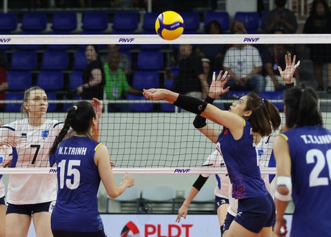 Thắng Kazakhstan, bóng chuyền nữ Việt Nam vào bán kết AVC Challenge Cup- Ảnh 2. Các cô gái Việt Nam gặp nhiều khó khăn dù có khởi đầu thuận lợi - Ảnh: AVC