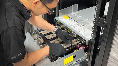 GreenNode được ưu tiên tiếp cận với nhà máy mô hình AI (AI Factory) và các thế hệ chip AI (GPU) hàng đầu của Nvidia - Ảnh: PHƯỢNG ANH GreenNode được ưu tiên tiếp cận với nhà máy mô hình AI (AI Factory) và các thế hệ chip AI (GPU) hàng đầu của Nvidia - Ảnh: PHƯỢNG ANH
