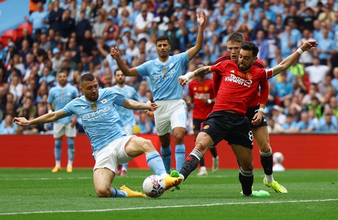 Đánh bại Man City, Man United vô địch FA Cup- Ảnh 3. Dù rất nỗ lực nhưng Man City không thể lật ngược thế cờ - Ảnh: REUTERS