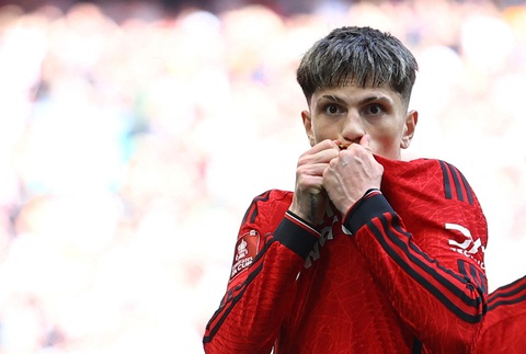 Đánh bại Man City, Man United vô địch FA Cup- Ảnh 2. Garnacho - tác giả bàn mở tỉ số của Man United - Ảnh: REUTERS