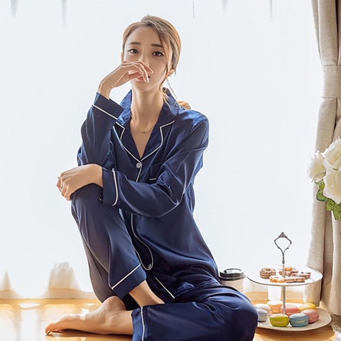 Đồ bộ bộ pijama lụa ánh mềm, dáng dài giảm 22% còn 69.000 đồng tại: https://shopee.vn/a-i.597880382.22279409882 Đồ bộ bộ pijama lụa ánh mềm, dáng dài giảm 22% còn 69.000 đồng tại: https://shopee.vn/a-i.597880382.22279409882