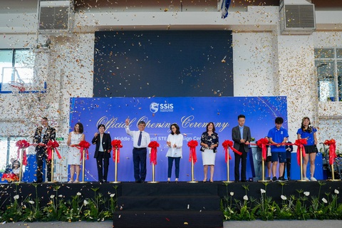 Trường quốc tế đầu tư cho trung tâm thiết kế STEAM- Ảnh 1. Lễ khánh thành trường THCS và trung tâm thiết kế STEAM của Trường Quốc tế Nam Sài Gòn - Ảnh: SSIS