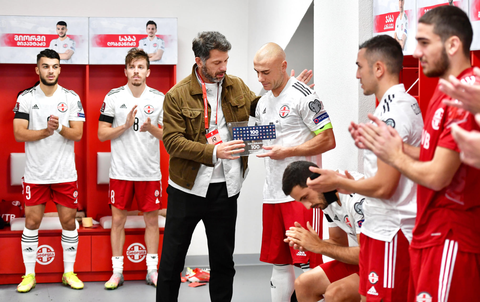 Từ chối đá Euro 2024 để có trải nghiệm làm cổ động viên- Ảnh 1. Đội trưởng Jaba Kankava quyết định không cùng tuyển Georgia dự Euro 2024 - Ảnh: Getty