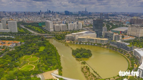 Một góc khu đô thị Phú Mỹ Hưng, quận 7, TP.HCM - Ảnh: QUANG ĐỊNH Dòng tiền vào thị trường bất động sản có sự phục hồi đáng kể. Trong ảnh: một góc khu đô thị Phú Mỹ Hưng, quận 7, TP.HCM - Ảnh: QUANG ĐỊNH