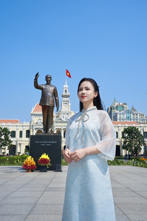 Dương Hoàng Yến và Khắc Việt: 'Ta yêu nhau như yêu đất nước'- Ảnh 3. Dương Hoàng Yến và Khắc Việt: 'Ta yêu nhau như yêu đất nước'- Ảnh 3.