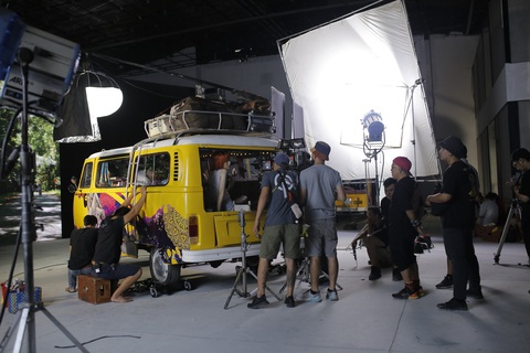 Set quay rừng trên studio Set quay rừng trên studio