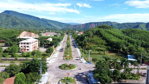Quảng Nam đề nghị lấy tên Quế Sơn khi sáp nhập huyện Nông Sơn và Quế Sơn- Ảnh 1. Tỉnh Quảng Nam sẽ sáp nhập huyện Nông Sơn và Quế Sơn và đề nghị lấy tên đơn vị hành chính mới là huyện Quế Sơn. Trong ảnh là huyện Nông Sơn - Ảnh: L.TRUNG