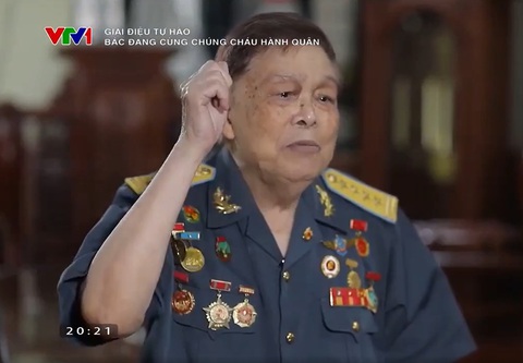 Bác nói miền Nam trong trái tim Bác, ai nghe cũng rung động nên lên đường- Ảnh 5. Đại tá Nguyễn Xuân Mai kể về tấm ảnh lịch sử của mình - Ảnh chụp màn hình