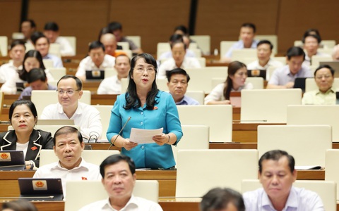Vẫn tranh luận rút bảo hiểm xã hội một lần, đề xuất lùi thời gian thông qua luật- Ảnh 4. Đại biểu Trần Kim Yến - Ảnh: QUOCHOI.VN