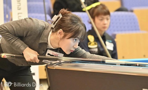 Nữ bình luận viên xinh đẹp Hàn Quốc mặc áo dài tại World Cup billiards TP.HCM- Ảnh 5. Không chỉ là bình luận viên, Kim Bo-Gan còn là một VĐV billiards chuyên nghiệp - Ảnh: BILLIARDS DAYS