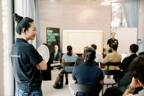 Mai Thanh Hà mời Charlie Nguyễn phân tích chuyện 'thảm họa phòng vé'- Ảnh 4. Mai Thanh Hà trong buổi workshop