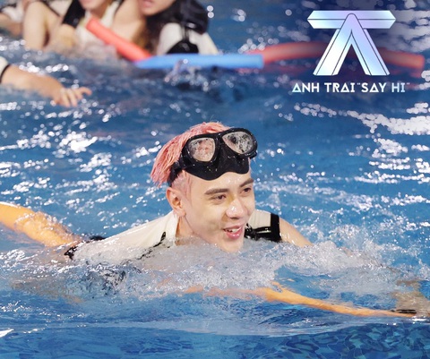 Quang Hùng MasterD “đốn tim” fan với những biểu cảm Quang Hùng MasterD “đốn tim” fan với những biểu cảm siêu đáng yêu