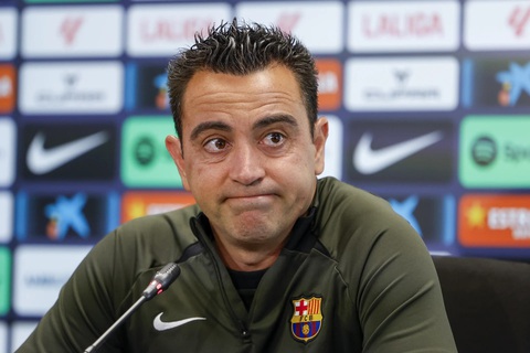 Xavi lại cay đắng với ban lãnh đạo, cảnh báo cho HLV mới của Barca- Ảnh 1. HLV Xavi Hernandez đưa ra lời khuyên cho người kế nhiệm tại Barca - Ảnh: REUTERS