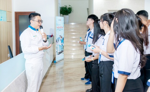 Sinh viên Trường đại học Tài chính - Marketing tham gia các chương trình gặp gỡ, tiếp xúc với doanh nghiệp trước khi thực tập - Ảnh: NAM NGUYỄN Sinh viên Trường đại học Tài chính - Marketing tham gia các chương trình gặp gỡ, tiếp xúc với doanh nghiệp trước khi thực tập - Ảnh: NAM NGUYỄN