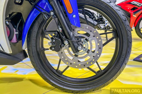 Xe máy Trung Quốc 'nhái' Yamaha Exciter, động cơ 'mượn' Honda- Ảnh 4. Xe máy Trung Quốc 'nhái' Yamaha Exciter, động cơ 'mượn' Honda- Ảnh 4.