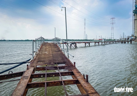Phước Khánh - cầu cao nhất nước đình trệ, chờ nhà thầu giải cứu- Ảnh 5. Thời gian làm hợp đồng 510 ngày. Thời điểm mở thầu lúc 14h ngày 20-3. Mục tiêu hoàn thành vào quý 3-2025. Kết quả không có bất kỳ nhà thầu Nhật Bản nào quan tâm và tham gia đấu thầu - Ảnh: CHÂU TUẤN