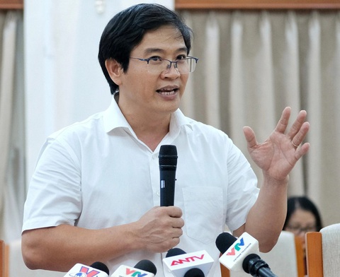Vụ trưởng Vụ Giáo dục tiểu học (Bộ GD-ĐT) Thái Văn Tài Vụ trưởng Vụ Giáo dục tiểu học (Bộ GD-ĐT) THÁI VĂN TÀI