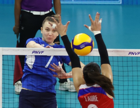 Kazakhstan vào chung kết AVC Challenge Cup, tái ngộ Việt Nam- Ảnh 1. Kazakhstan (áo xanh) phải rất vất vả để giành vé vào chung kết AVC Challenge Cup 2024 - Ảnh: AVC