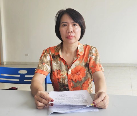 Nghe lời rủ rê nạp tiền trên mạng, người phụ nữ mất trắng 14,7 tỉ đồng- Ảnh 1. Bà Phạm Thị Thủy có đơn trình báo về việc bị lừa đảo số tiền lên tới hơn 14,7 tỉ đồng khi tham gia nạp tiền vào một tài khoản trên mạng - Ảnh: T.THẮNG