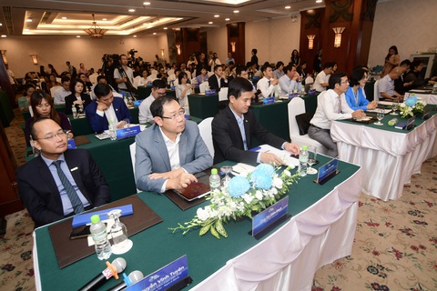Họp báo công bố chuỗi sự kiện 'Ngày không tiền mặt' 2024- Ảnh 2. Các đại biểu tham dự họp báo Ngày không tiền mặt 2024 - Ảnh: QUANG ĐỊNH
