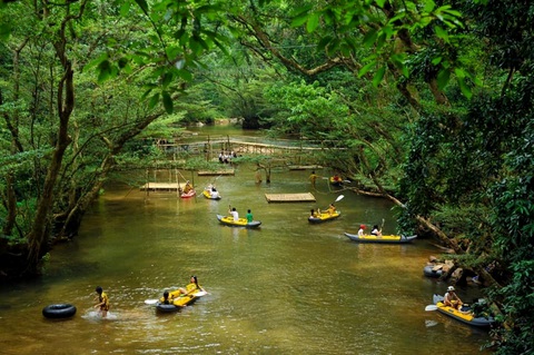 Lời mời gọi ‘quyến rũ’ từ Phong Nha - Kẻ Bàng- Ảnh 2. Công viên OZO, một điểm đến thú vị trong Vườn Phong Nha những năm qua - ảnh: Vườn Quốc gia Phong Nha - Kẻ Bàng