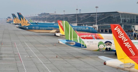 Vé máy bay lại nóng diễn đàn Quốc hội- Ảnh 2. Việc hỗ trợ các hãng hàng không tăng số lượng tàu bay sẽ góp phần tăng chuyến bay, giảm giá vé máy bay