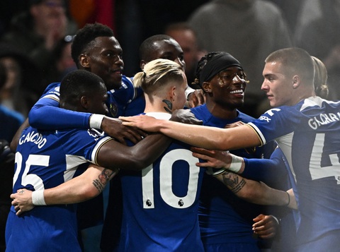 Chelsea khiến Tottenham xa dần vé dự Champions League- Ảnh 2. Chelsea tỏ ra sắc bén và tận dụng tốt cơ hội trước Tottenham - Ảnh: REUTERS
