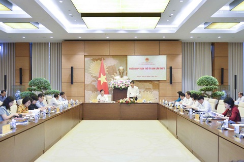 Đại biểu Quốc hội: Quỹ ngoài ngân sách nhưng lại đưa hàng trăm tỉ đồng từ ngân sách vào có đúng?- Ảnh 3. Quang cảnh phiên họp - Ảnh: GIA HÂN
