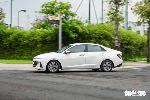 Chi tiết Hyundai Accent 2024 giá cao nhất 569 triệu đồng: Lột xác toàn diện trước Vios, City- Ảnh 16. Hyundai Accent 2024 sử dụng máy xăng 1.5L hút khí tự nhiên, cho công suất 113 mã lực và 144Nm mô men xoắn, đi kèm hộp số tự động vô cấp iVT. Cấu hình này giống hệt với Creta và Stargazer X, Kia Seltos hay Sonet.