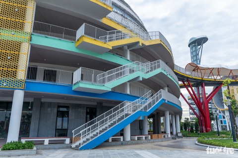Ngắm Cung Thiếu nhi Hà Nội hơn 1.300 tỉ đồng sắp khánh thành- Ảnh 10. Theo báo cáo mới đây của Cục Thống kê thành phố Hà Nội, đến nay dự án Cung Thiếu nhi Hà Nội đã giải ngân 73,7% kế hoạch vốn - Ảnh: DANH KHANG