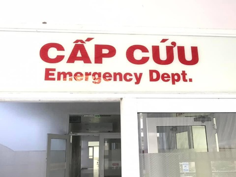 Một cháu bé tử vong sau khi tập vật lý trị liệu tại nhà- Ảnh 1. Khoa cấp cứu Bệnh viện Nhi đồng 2 cấp cứu nhiều cháu bé bị bệnh nặng - Ảnh: Bệnh viện Nhi đồng 2