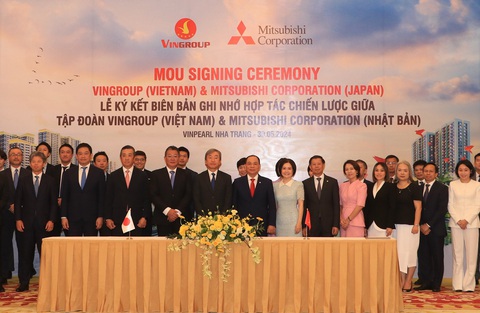 Vingroup và Mitsubishi ký bản ghi nhớ hợp tác chiến lược toàn diện- Ảnh 1. Lãnh đạo Tập đoàn Mitsubishi Corporation, Lãnh đạo Tập đoàn Vingroup và các công ty thành viên tại Lễ ký kết biên bản ghi nhớ (MoU) hợp tác chiến lược toàn diện - Ảnh: Đ.H