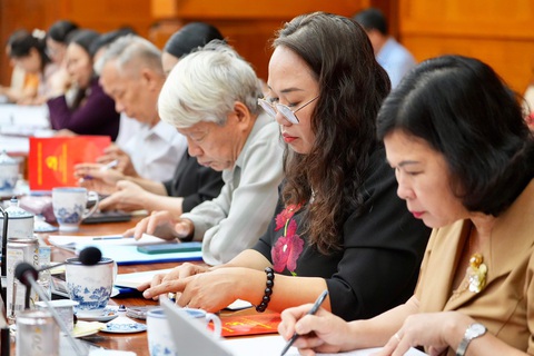 Đại biểu đoàn công tác Học viện Chính trị quốc gia Hồ Chí Minh - Ảnh: HỮU HẠNH Đại biểu đoàn công tác Học viện Chính trị quốc gia Hồ Chí Minh - Ảnh: HỮU HẠNH