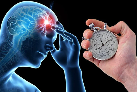 'Giờ vàng' cứu người đột quỵ: những điều bị hiểu sai- Ảnh 1. Theo chuyên gia, giờ vàng điều trị đột quỵ tùy phương pháp sẽ ở trong khoảng thời gian từ 3 - 6h - Ảnh minh họa
