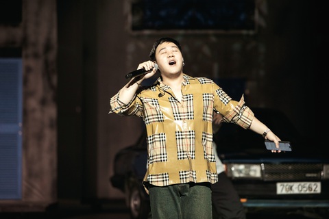 Danh ca Lê Uyên xuất hiện trẻ trung tại buổi tổng duyệt live show của Mr Đàm- Ảnh 7. Danh ca Lê Uyên xuất hiện trẻ trung tại buổi tổng duyệt live show của Mr Đàm- Ảnh 7.