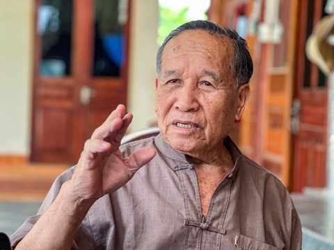 Hoa đã nở trên những hố bom Điện Biên- Ảnh 3. Ông Lò Văn Hặc - nhân chứng cuối cùng vụ bỏ bom đau thương ở Điện Biên Phủ 70 năm trước - Ảnh: NAM TRẦN