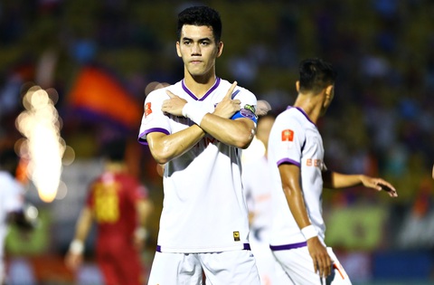 HLV Lê Huỳnh Đức tiếp tục cuộc đua vô địch V-League- Ảnh 2. Tiến Linh tiếp tục nổ súng cho CLB Bình Dương - Ảnh: Q.T