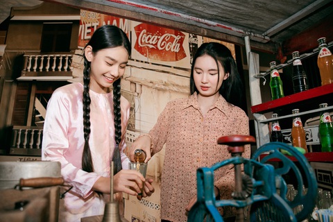Dàn sao đình đám quy tụ trong đêm live show bạc tỉ của Đàm Vĩnh Hưng- Ảnh 2. Dàn sao đình đám quy tụ trong đêm live show bạc tỉ của Đàm Vĩnh Hưng- Ảnh 2.