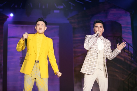 Đàm Vĩnh Hưng xác lập kỷ lục trong live show Ngày em thắp sao trời- Ảnh 8. Đàm Vĩnh Hưng xác lập kỷ lục trong live show Ngày em thắp sao trời- Ảnh 8.