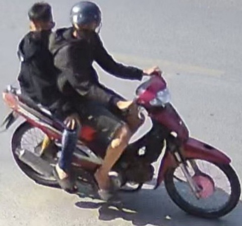 Truy xét, phạt hai thiếu niên 13 và 15 tuổi đi cướp điện thoại- Ảnh 1. Hai thiếu niên gây ra vụ cướp - Ảnh: Công an Tư Nghĩa