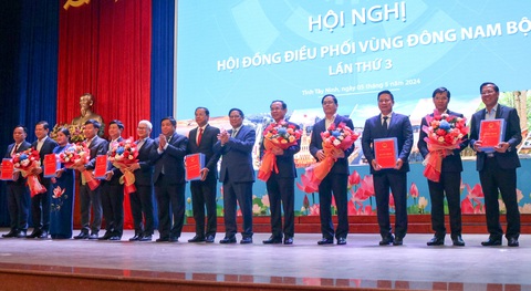 Thủ tướng Phạm Minh Chính chủ trì hội nghị hội đồng điều phối vùng Đông Nam Bộ- Ảnh 1. Thủ tướng Phạm Minh Chính chủ trì hội nghị hội đồng điều phối vùng Đông Nam Bộ - Ảnh: T.X.