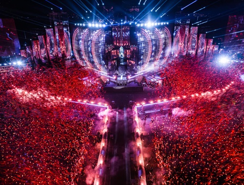 Dù concert tổ chức lúc 3h sáng nhưng số lượng khán giả đến xem vẫn đông nghẹt như quân nguyên. Đây cũng là tiền lệ chưa có từ trước đến nay của các ca sĩ khi tổ chức concert Dù concert tổ chức lúc 3h sáng nhưng số lượng khán giả đến xem vẫn đông nghẹt. Đây cũng là tiền lệ chưa có từ trước đến nay của các ca sĩ khi tổ chức concert
