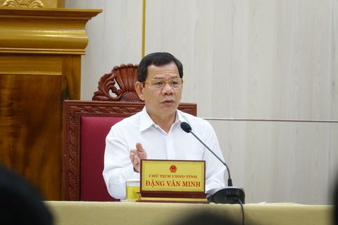 Ông Đặng Văn Minh bị bãi nhiệm chức chủ tịch UBND tỉnh Quảng Ngãi- Ảnh 1. Ông Đặng Văn Minh bị bãi nhiệm chức vụ chủ tịch UBND tỉnh Quảng Ngãi - Ảnh: TRẦN MAI