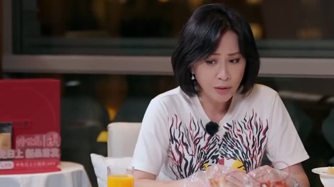 Lưu Gia Linh lần đầu tiết lộ những xung đột xoay quanh cuộc sống hôn nhân của mình và Lương Triều Vỹ khiến nhiều ngừoi sửng sốt Lưu Gia Linh lần đầu tiết lộ những xung đột xoay quanh cuộc sống hôn nhân của mình và Lương Triều Vỹ khiến nhiều người sửng sốt