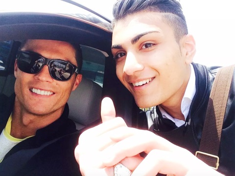 Nỗi niềm fan cuồng bị tố 'dao kéo' để giống Ronaldo- Ảnh 1. Shanta Kordbatchje trong một lần được gặp thần tượng Cristiano Ronaldo