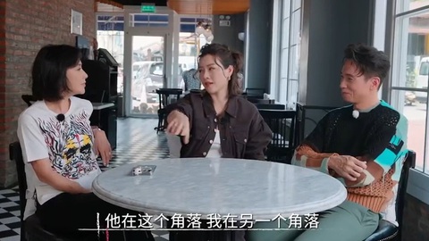 Vợ chồng Trần Hào - Trần Nhân Mỹ trở thành khách mời trong show của Lưu Gia Linh Vợ chồng Trần Hào - Trần Nhân Mỹ trở thành khách mời trong show của Lưu Gia Linh