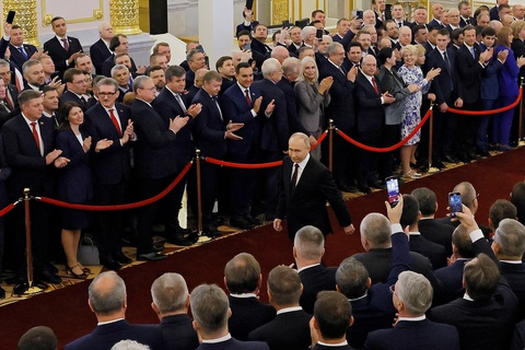 Các khách mời tại lễ nhậm chức của ông Putin ở Điện Kremlin - Ảnh: REUTERS Các khách mời tại lễ nhậm chức của ông Putin ở Điện Kremlin - Ảnh: REUTERS