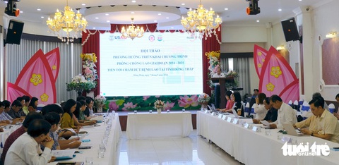 Đồng Tháp báo động số ca mắc bệnh lao cao nhất 10 năm qua- Ảnh 1. Sở Y tế tỉnh Đồng Tháp họp triển khai kế hoạch phòng chống lao năm 2024 - Ảnh: ĐẶNG TUYẾT