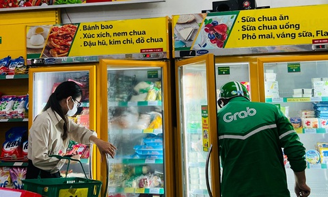 Thu nhập trăm triệu nhưng thú nhận không biết cách tiêu tiền- Ảnh 1. Nhiều bạn trẻ chú trọng thu chi vén khéo giữa thời buổi khó khăn - Ảnh minh hoạ: YẾN TRINH