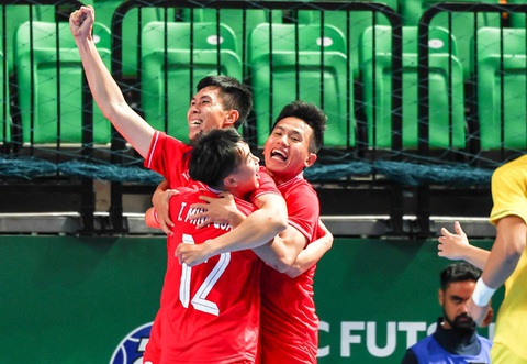 FIFA lần đầu tiên có bảng xếp hạng môn futsal, tuyển Việt Nam đứng thứ 33- Ảnh 1. Futsal Việt Nam xếp sau khá xa so với Thái Lan - Ảnh: VFF